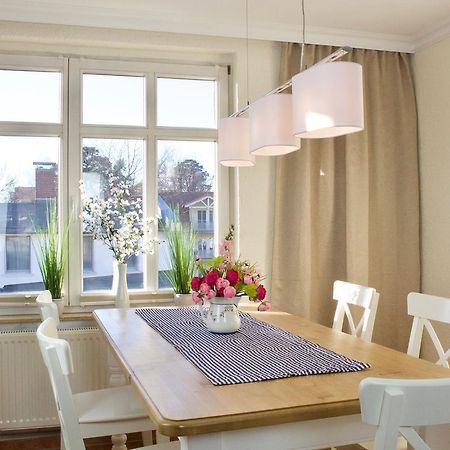 Strandnahe Fewo Mit 3 Schlafzimmern Und Balkon, Villa Vergissmeinnicht 02, Binz Ngoại thất bức ảnh