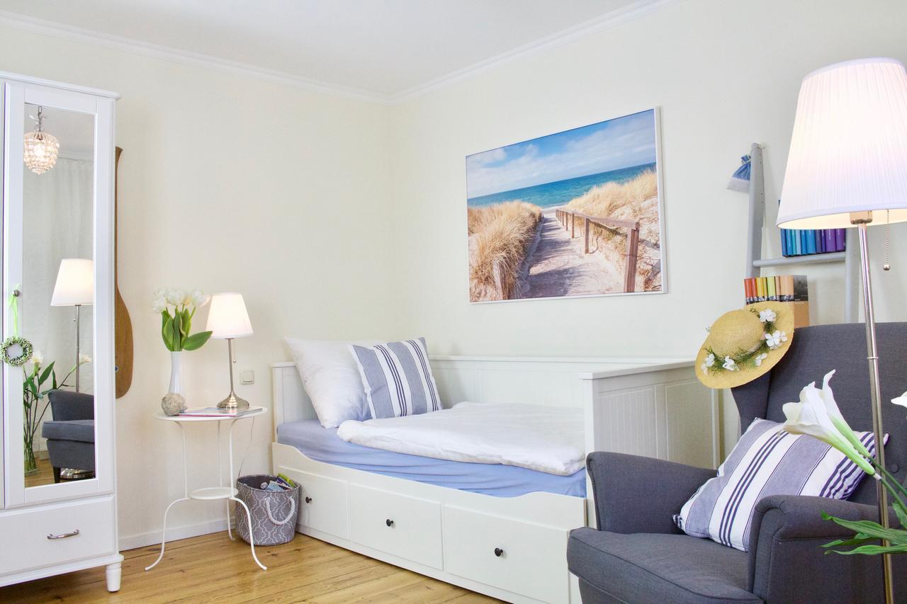 Strandnahe Fewo Mit 3 Schlafzimmern Und Balkon, Villa Vergissmeinnicht 02, Binz Ngoại thất bức ảnh